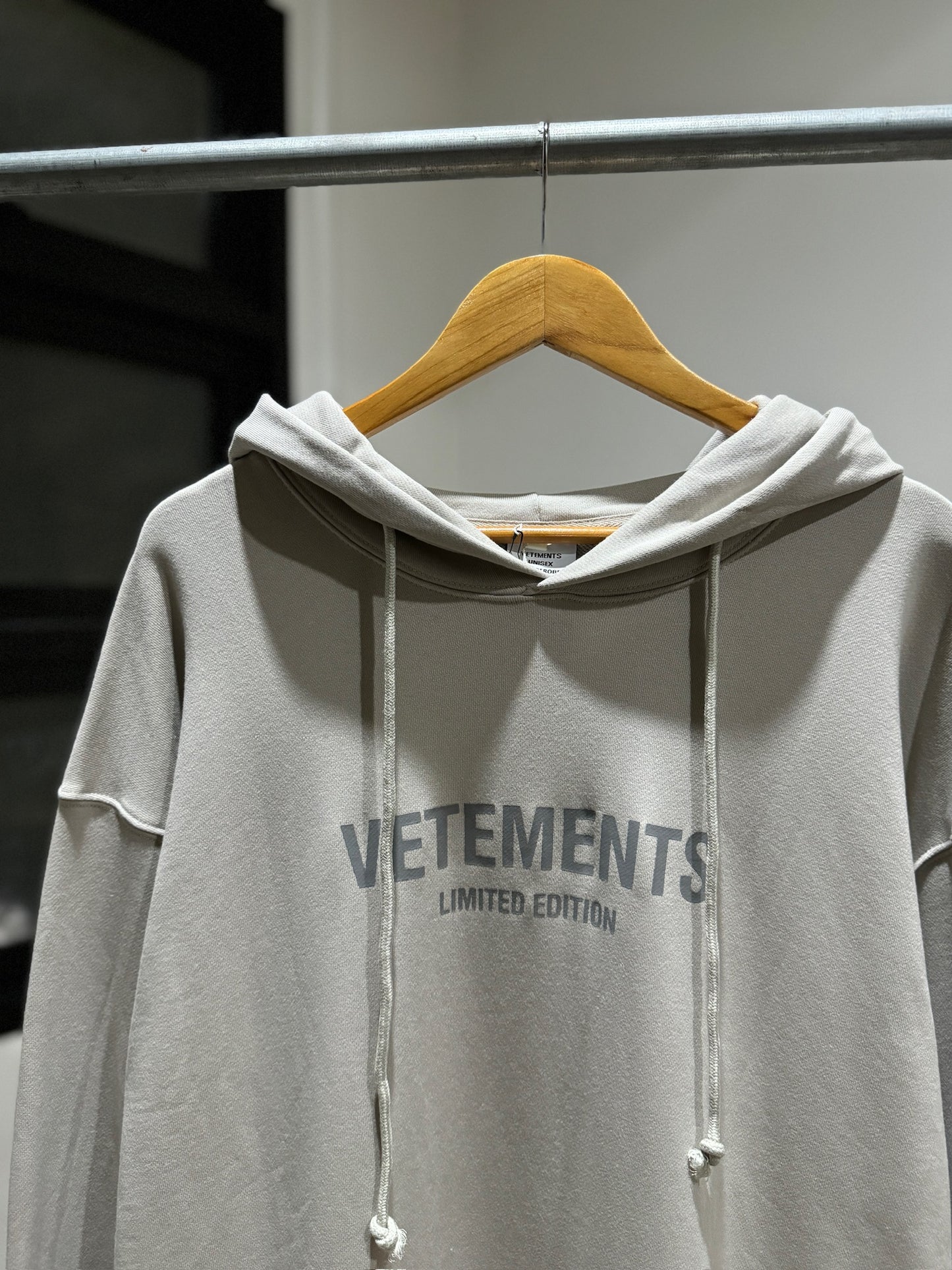 Vetements Hoodie (Gray)