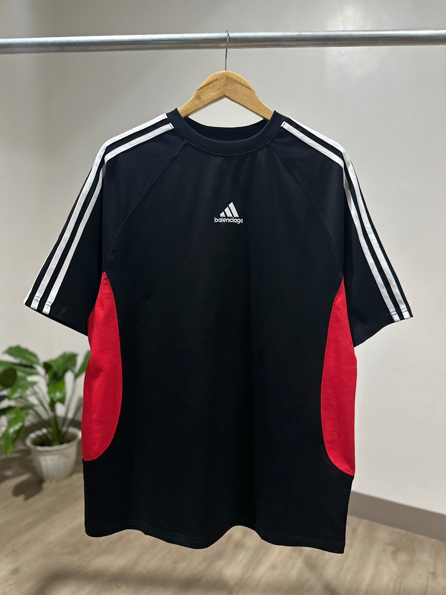 Balenciaga / Adidas Oversized T-Shirt (Black/Red)