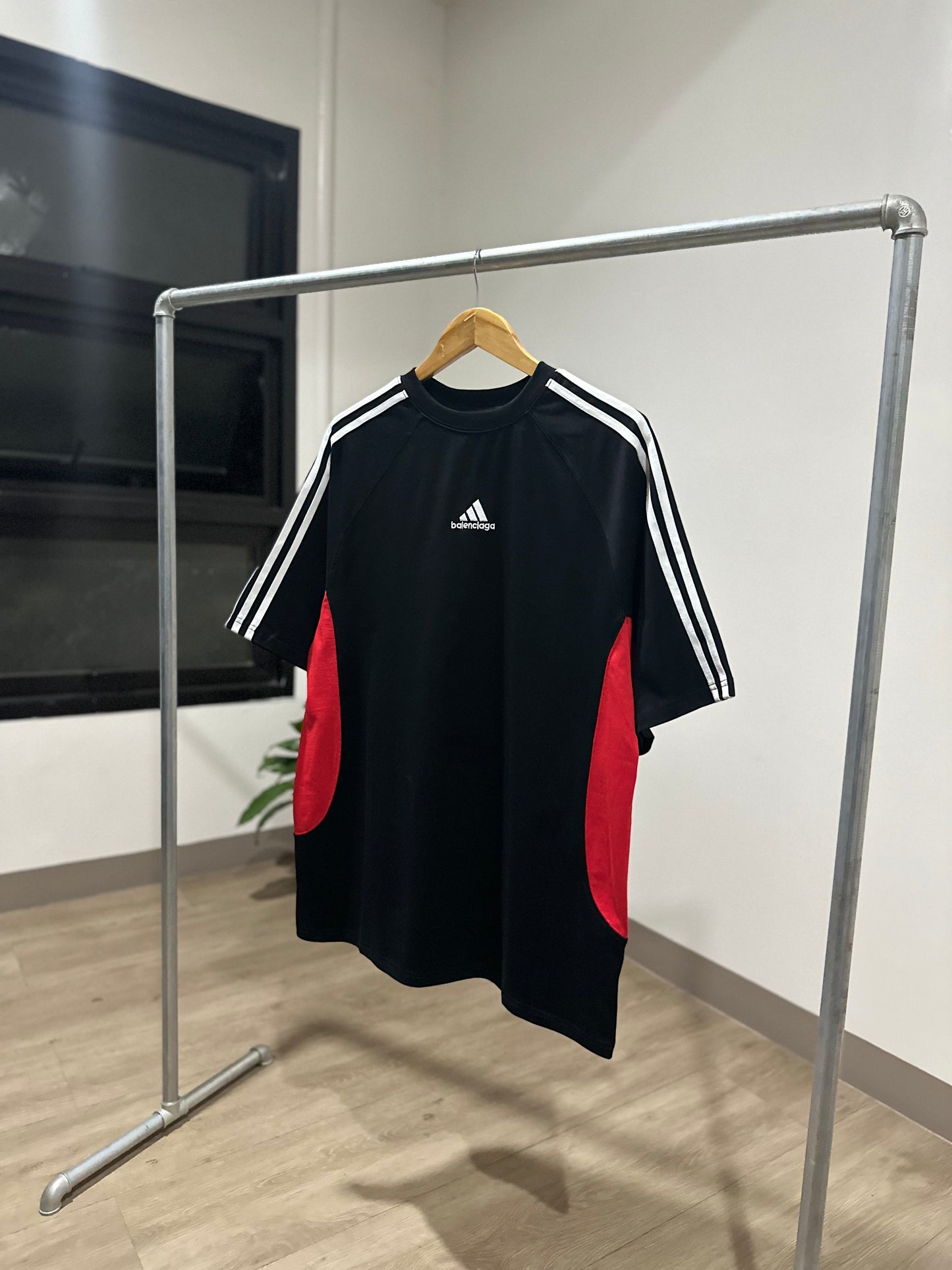 Balenciaga / Adidas Oversized T-Shirt (Black/Red)