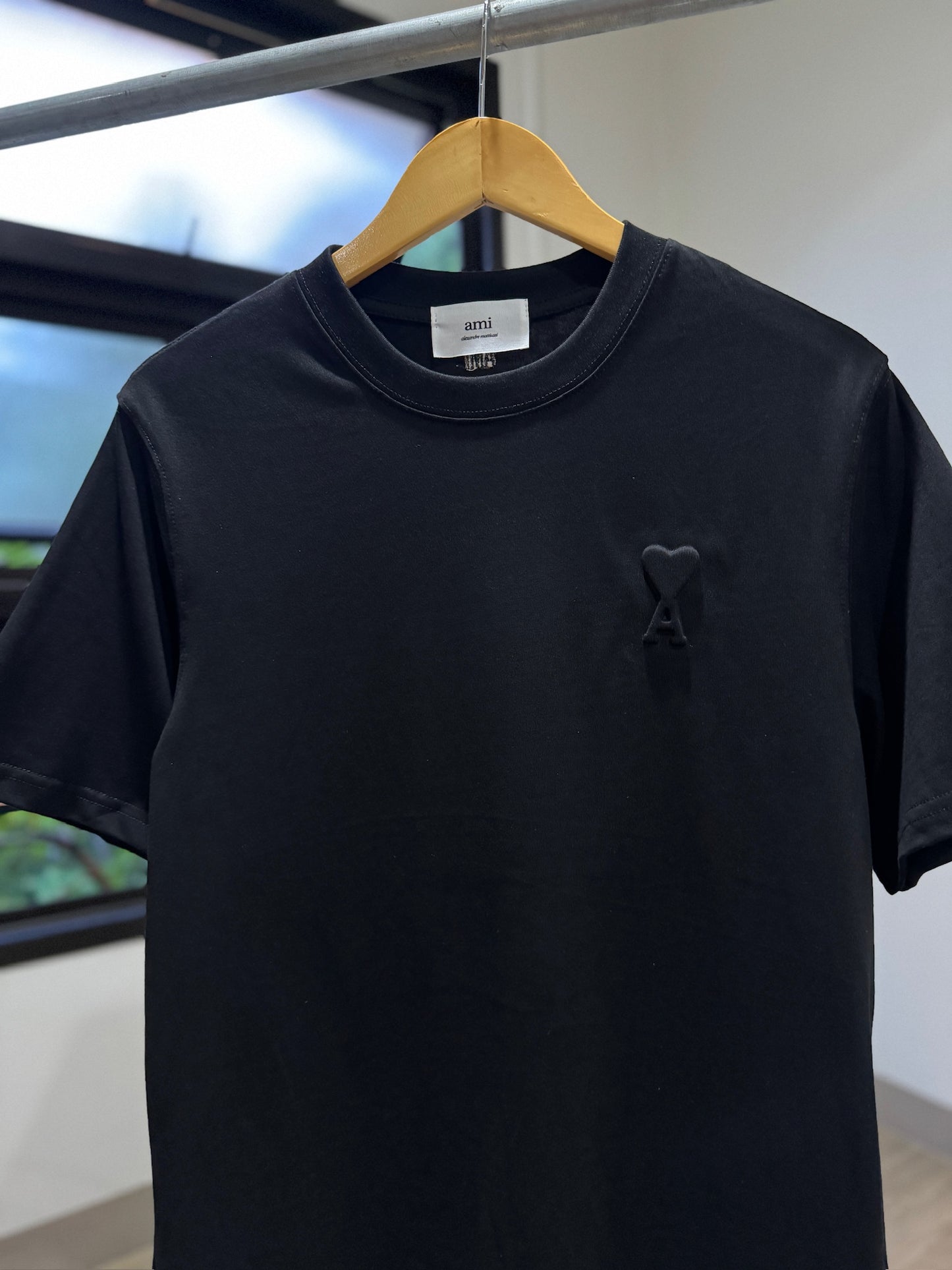 AMI Paris T-Shirt (Oversized/Embossed Logo)