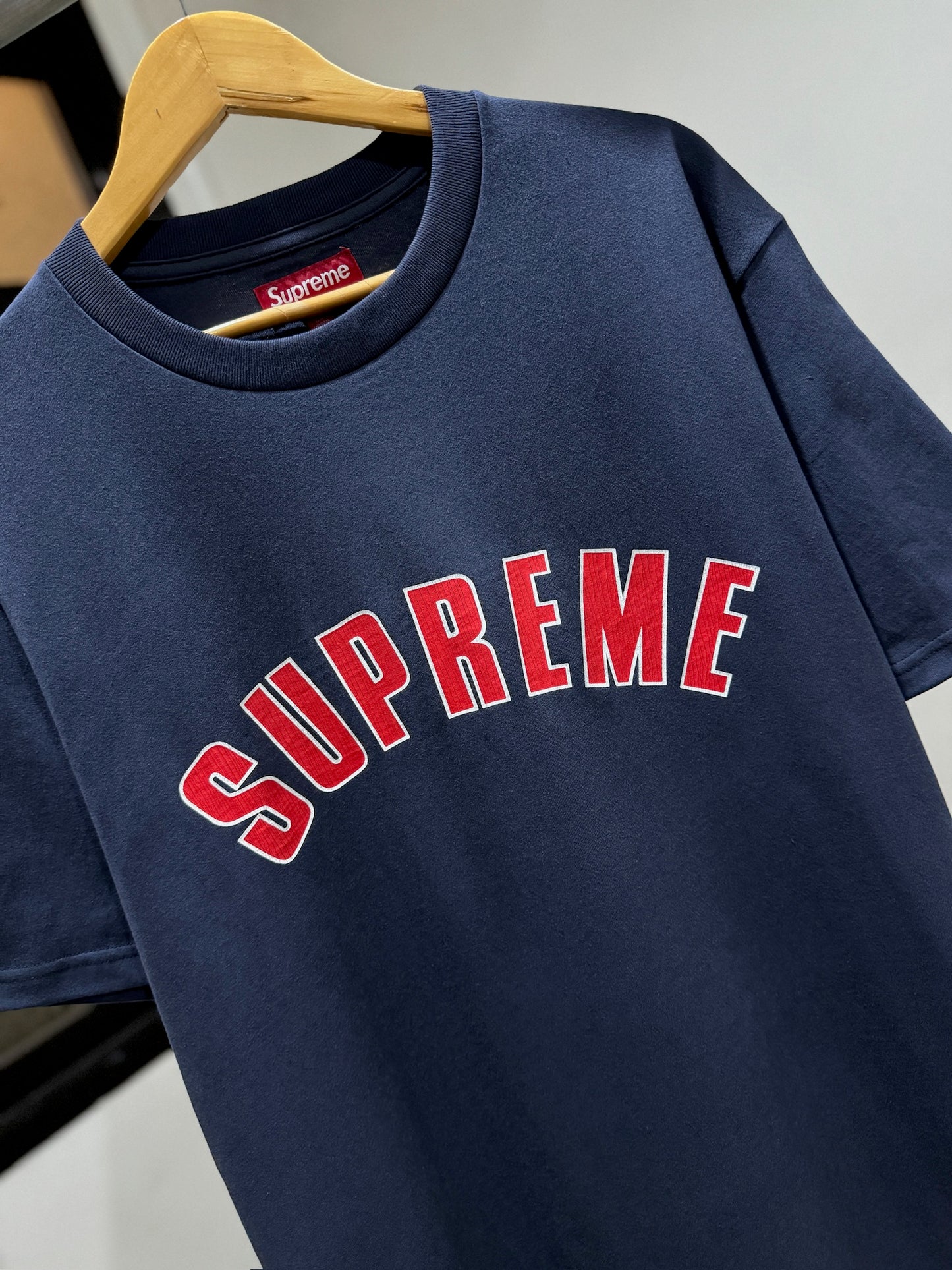 Supreme Cracked Arc Short Sleeved Tee (Navy)