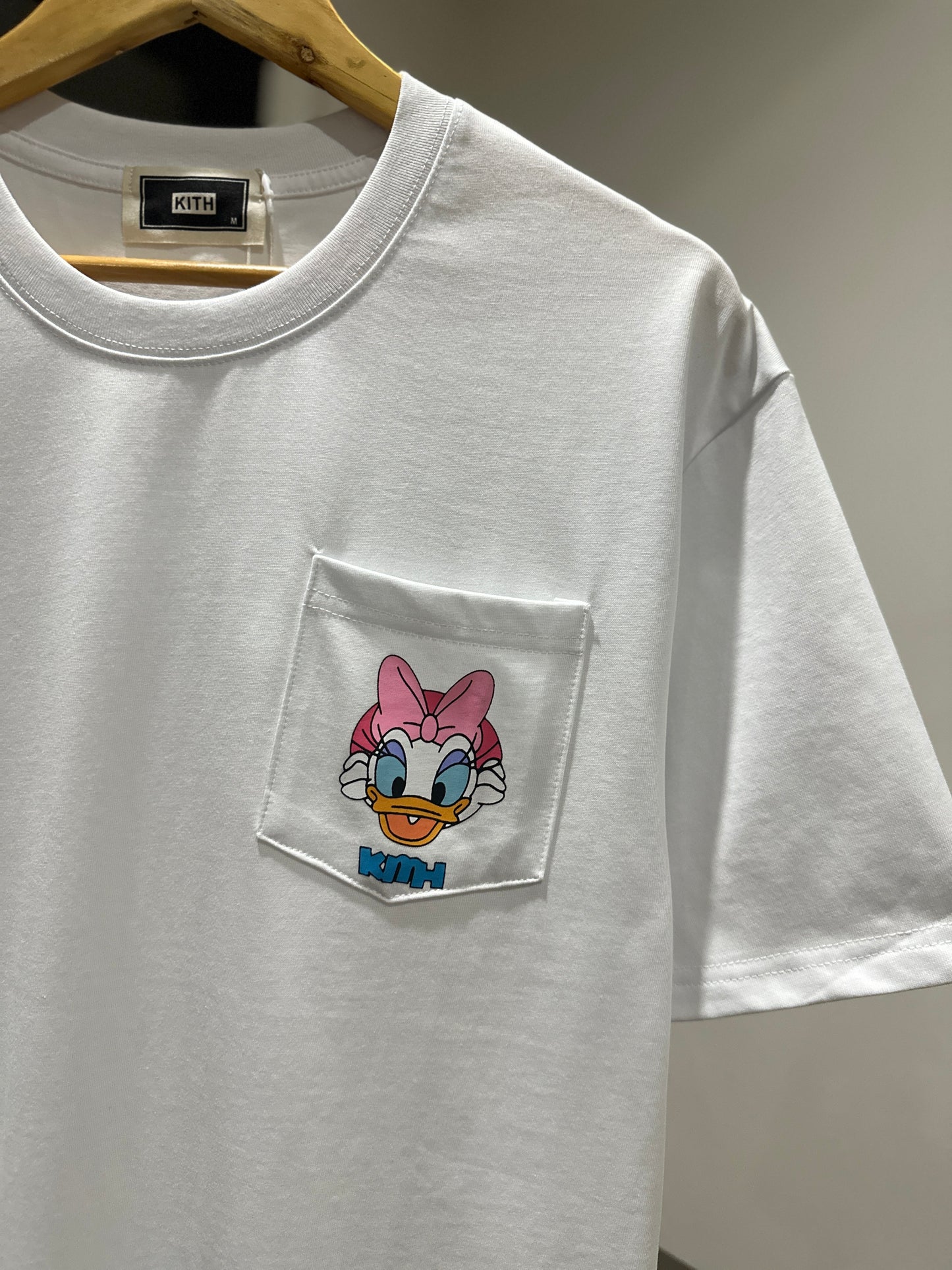 Kith Disney - Daisy Pocket Tee