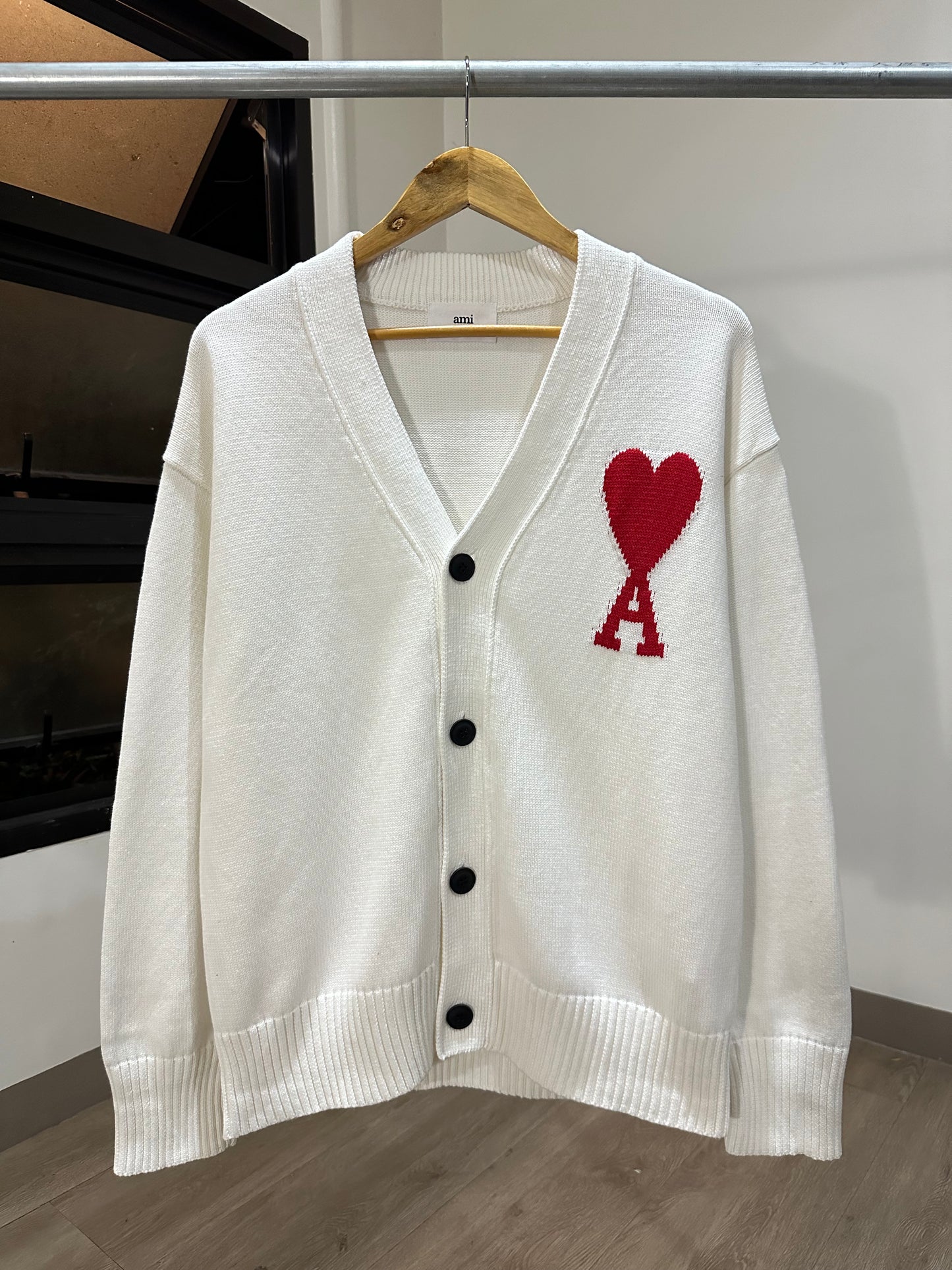 AMI de Coeur Cardigan (White)