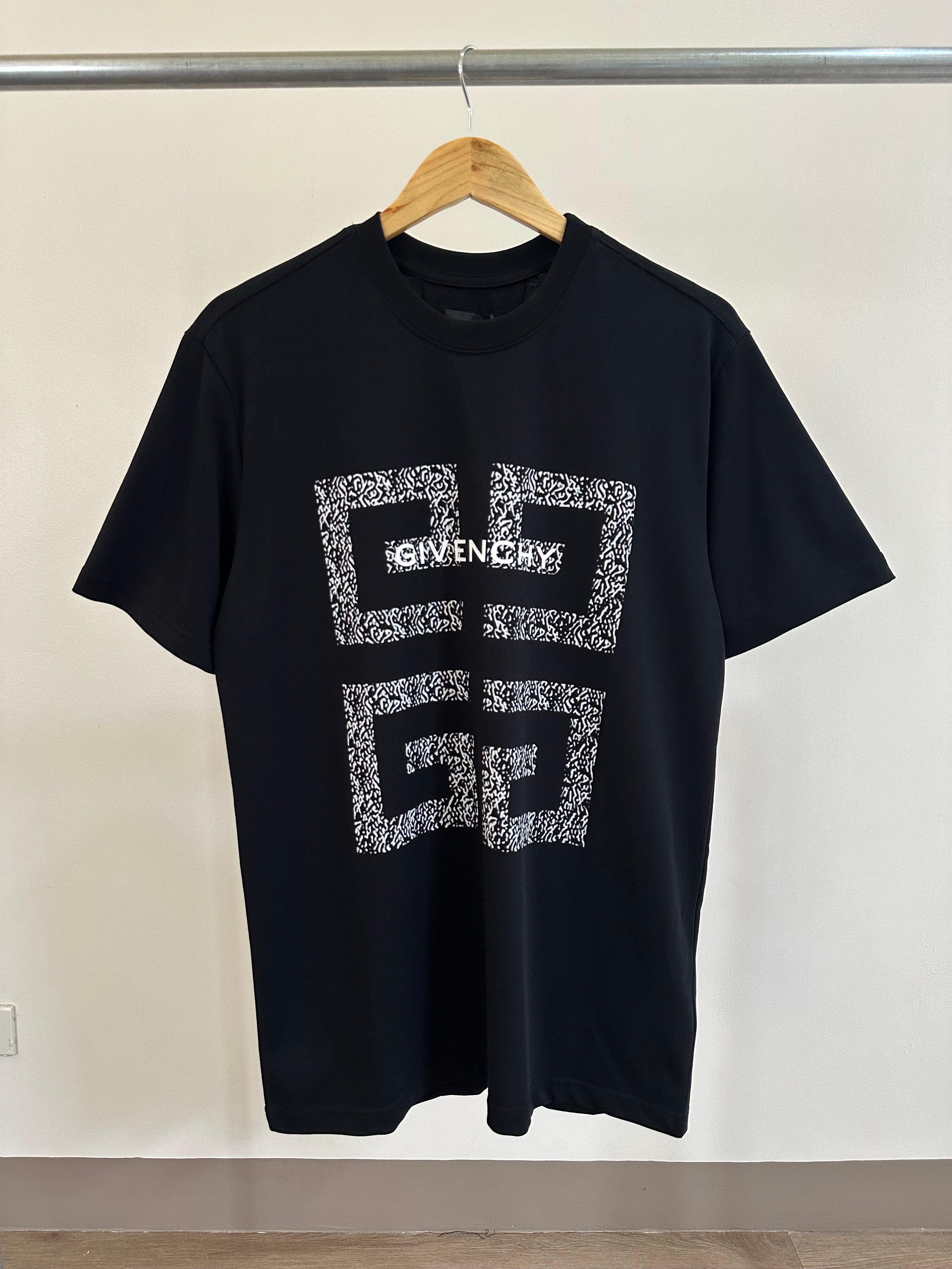 Givenchy 4g 2024 t shirt