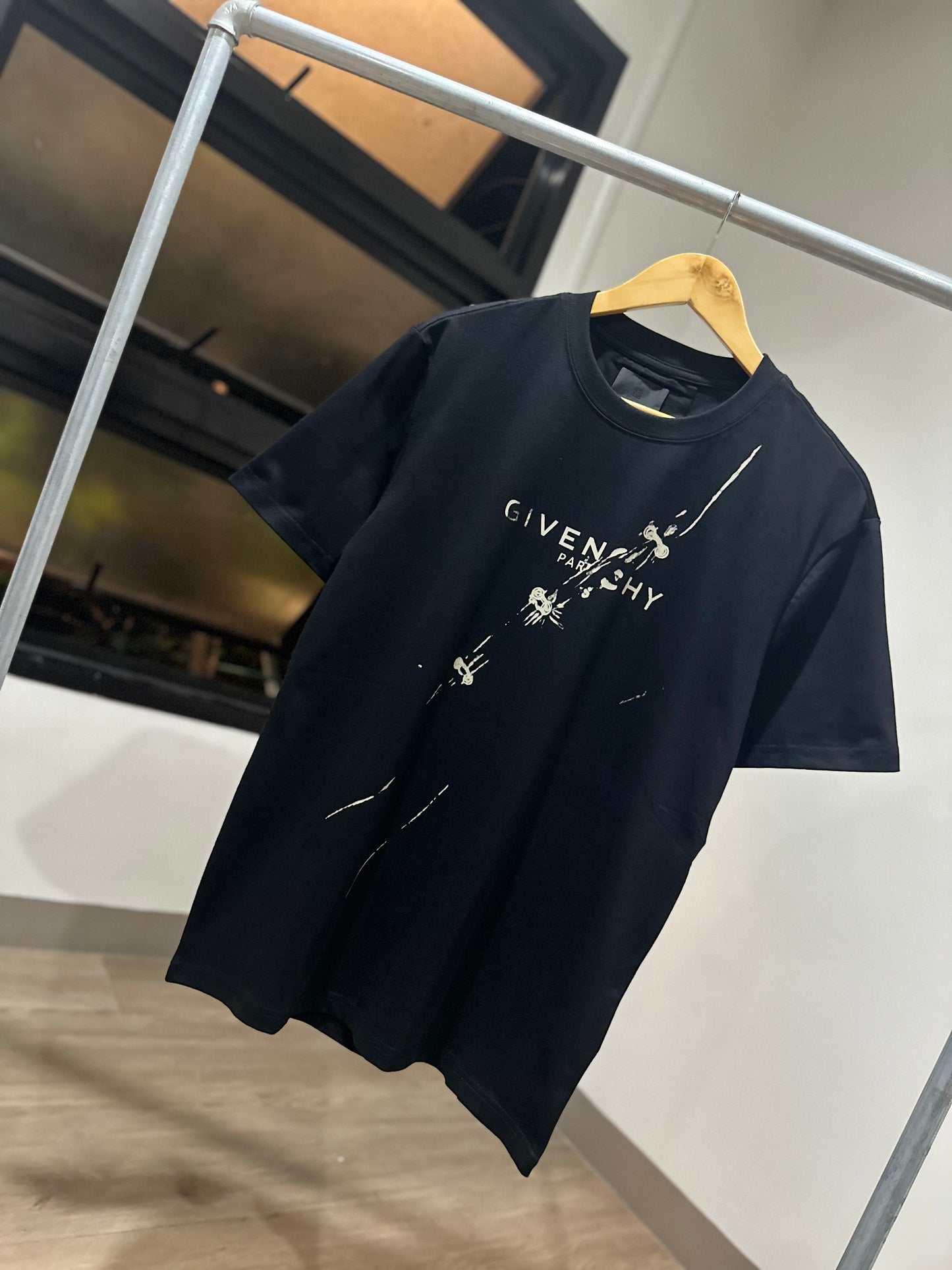 Givenchy T-Shirt (Black)