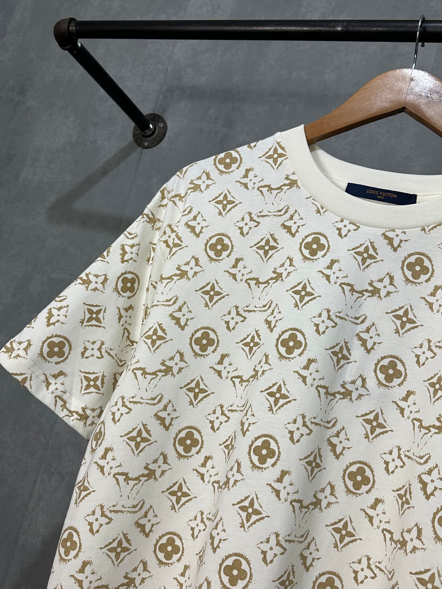 Louis Vuitton Mono T-Shirt (Cream/Apricot)