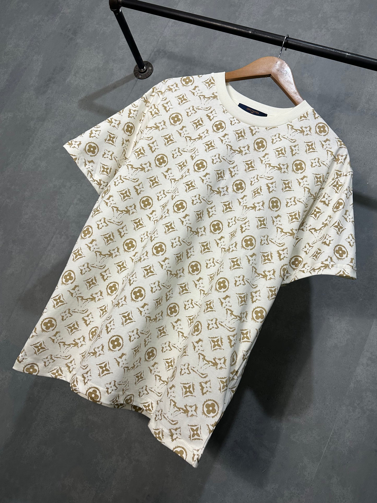 Louis Vuitton Mono T-Shirt (Cream/Apricot)