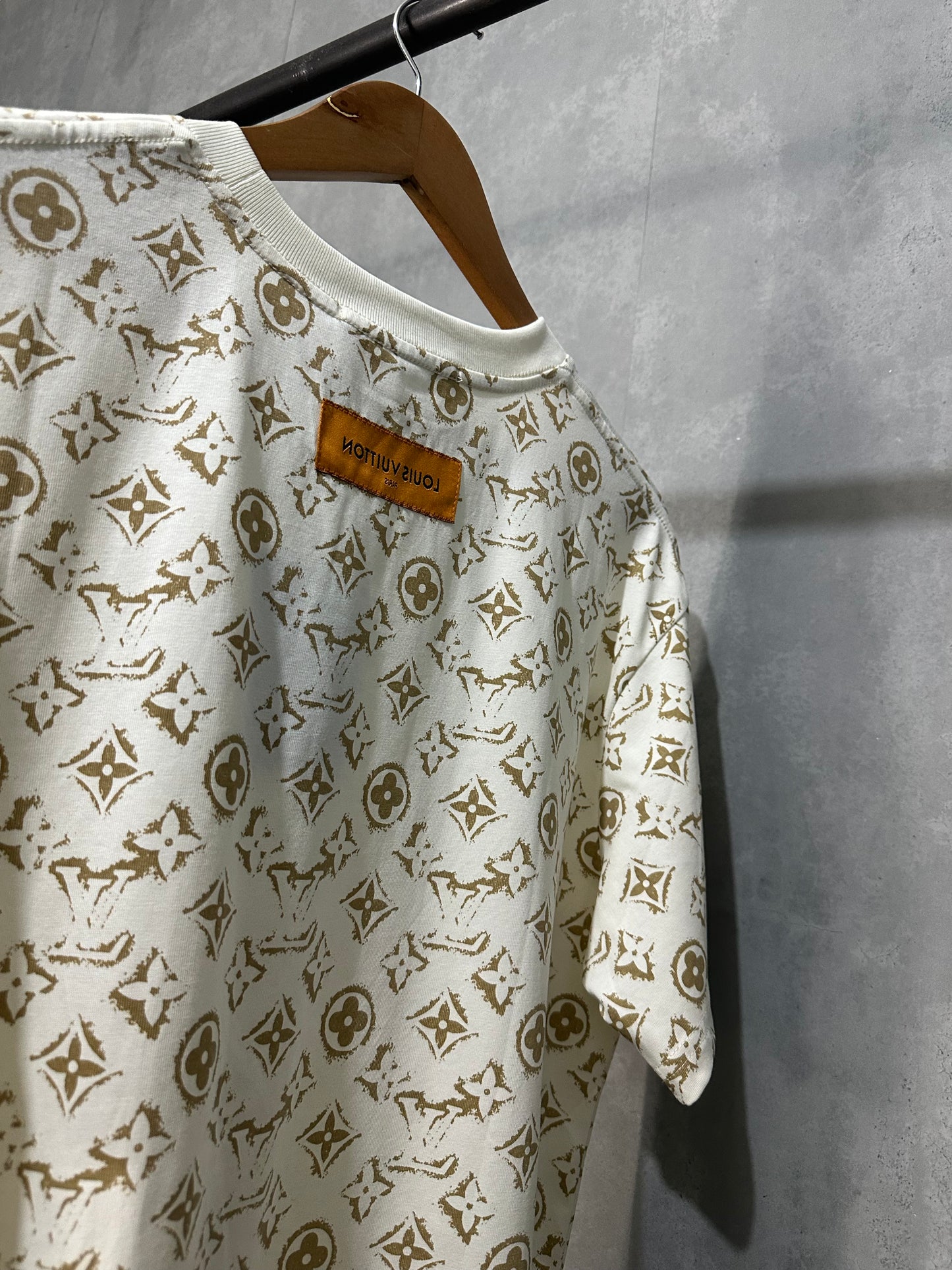 Louis Vuitton Mono T-Shirt (Cream/Apricot)