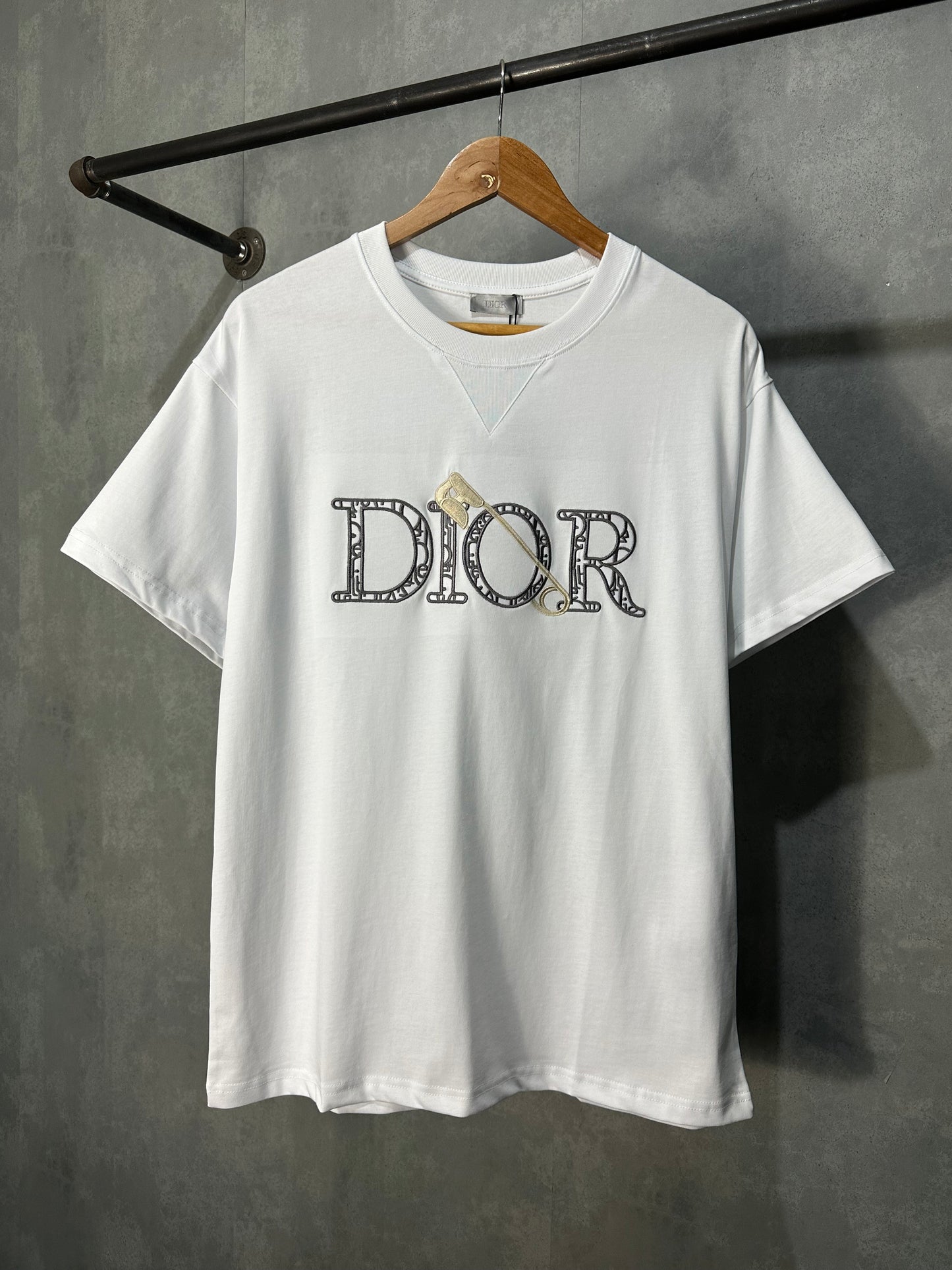 Christian Dior T-Shirt (White/Embroid)