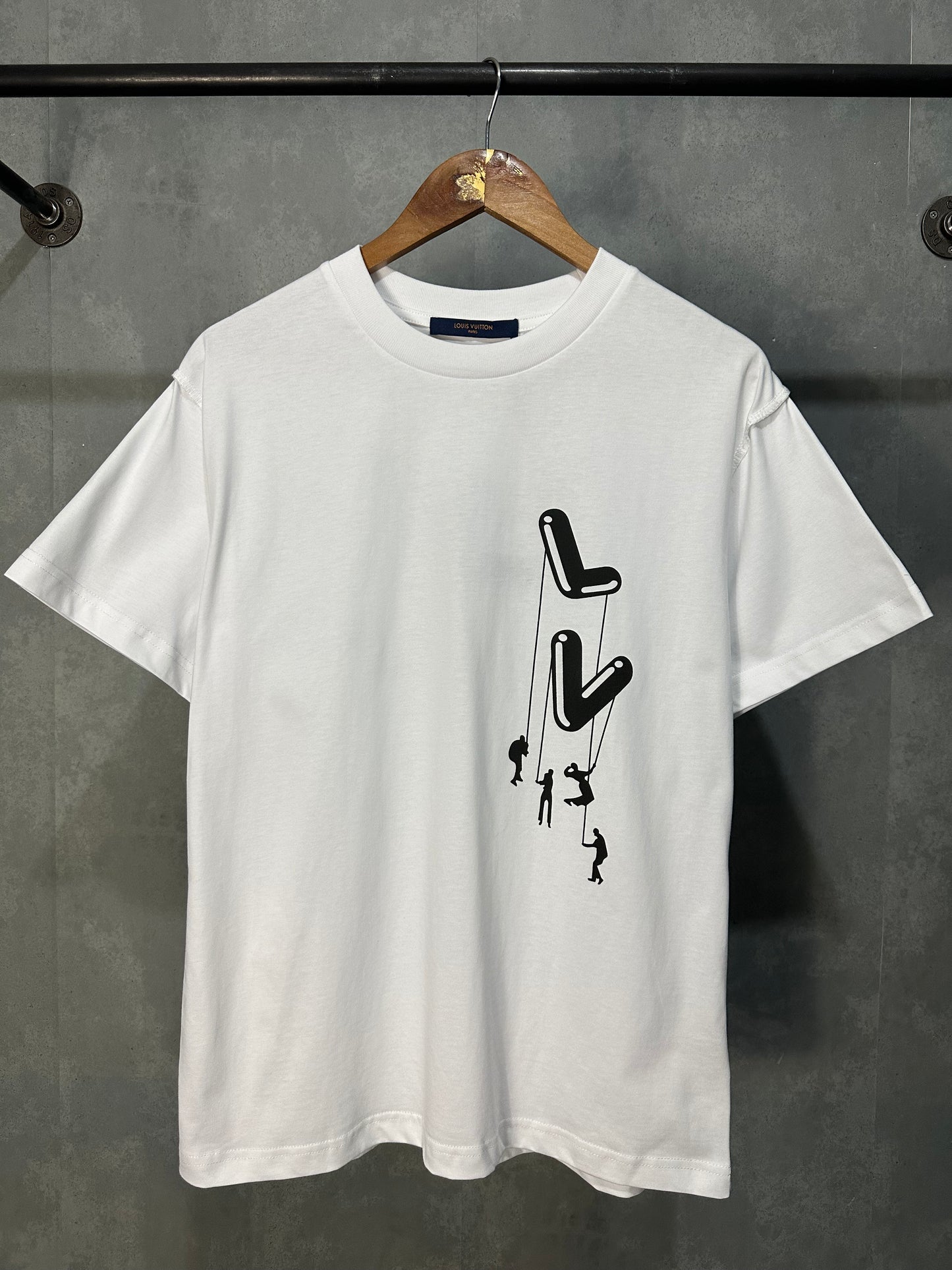 Louis Vuitton Floating T-Shirt (Whte)